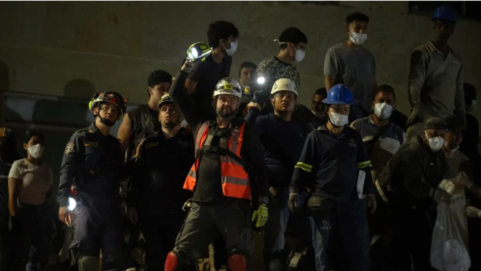 Colombia enfrenta tragedia: terremoto de 7.4 deja 219 muertos Colombia enfrenta tragedia: terremoto de 7.4 deja 219 muertos