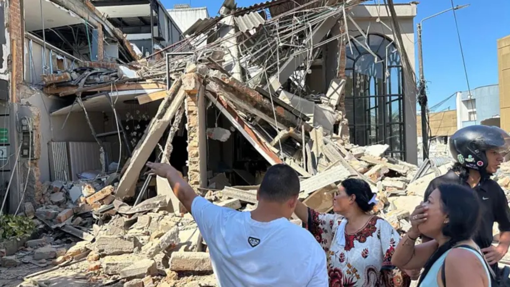 Colombia enfrenta tragedia: terremoto de 7.4 deja 219 muertos