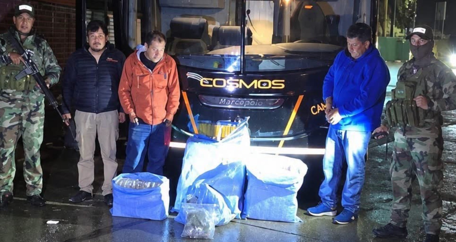 Autobús contratado por Sao Paulo es incautado en Bolivia tras ser descubierto con 86.5 kilos de marihuana