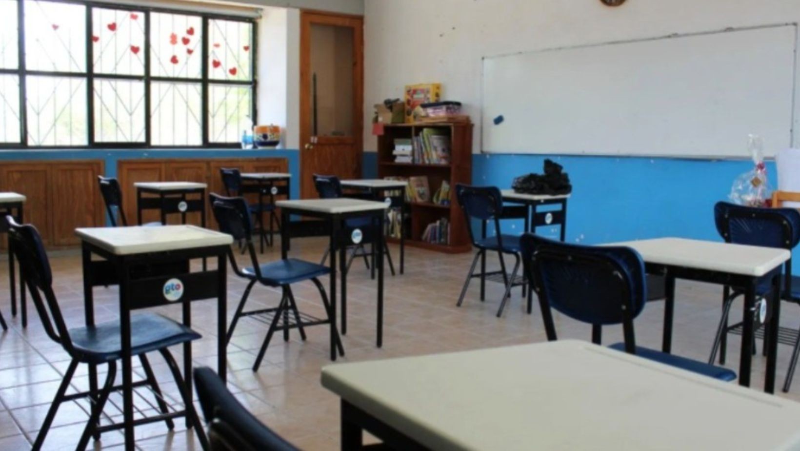 Fallas en plataformas educativas complican trámites