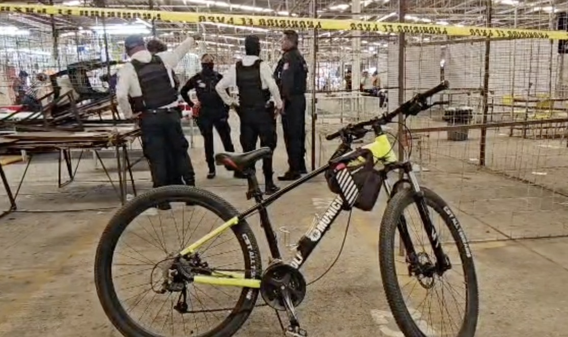 Asesinan a mujer dentro del tianguis Solidaridad en Salamanca