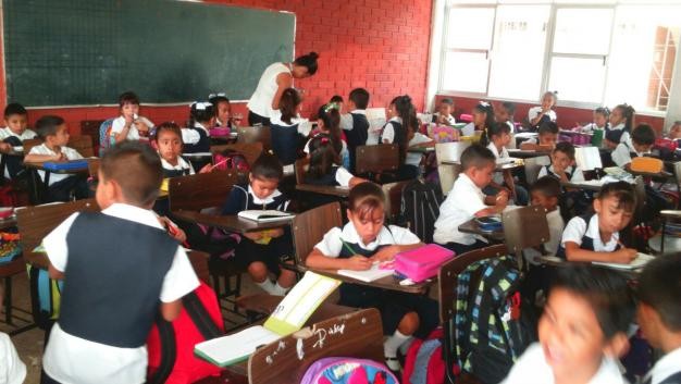 Profesores de Guanajuato respaldan propuesta para reducir grupos escolares a 25 estudiantes