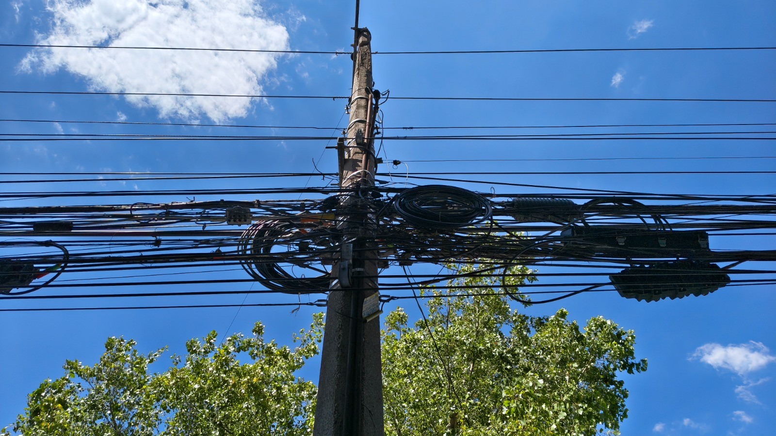 CFE invertirá mil millones de pesos para mejorar red eléctrica de Guanajuato