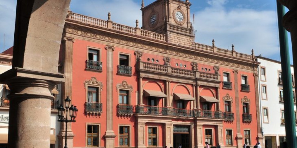 Presupuesto educativo de 391 mdp desata reclamo en el Cabildo de León
