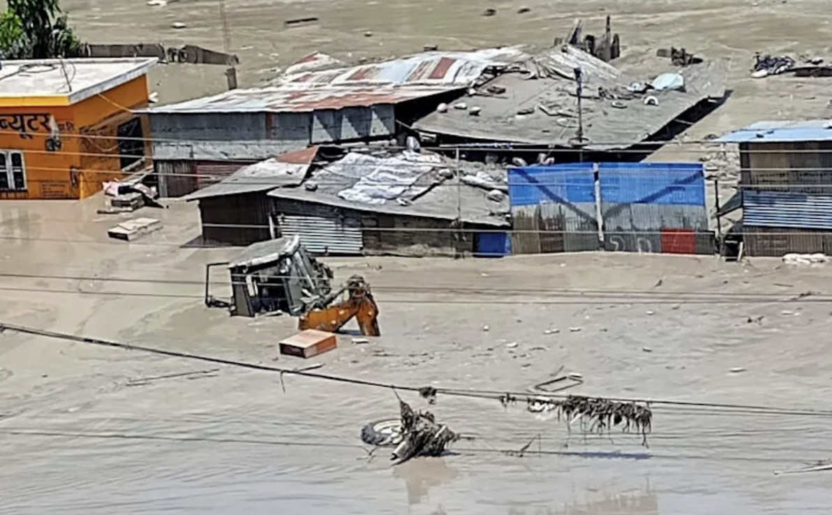 Inundaciones dejan al menos 19 muertos y 384 desaparecidos en Nepal