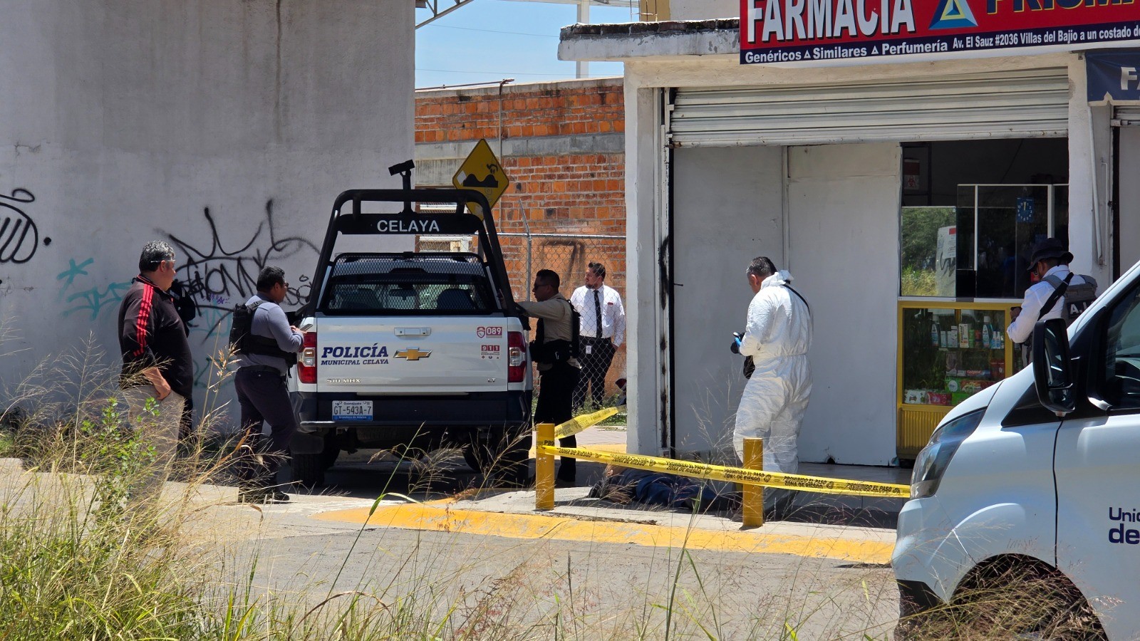 Muere adulto mayor tras sufrir una caída mientras esperaba el camión en Villas del Bajío