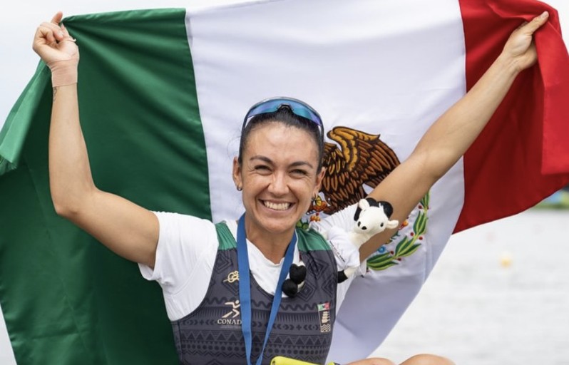 Kenia Lechuga hace historia y se corona campeona mundial de remo