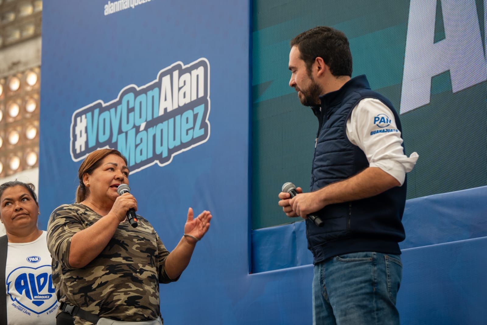Alan Márquez escucha a León: agenda con ciudadanos y propuestas