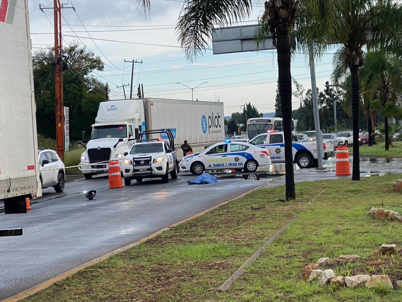 Trágico accidente en la entrada norte de Celaya deja una mujer sin vida y un hombre lesionado