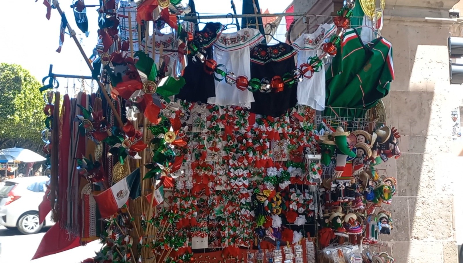Instalan 257 puestos comerciales por las Fiestas Patrias en Celaya
