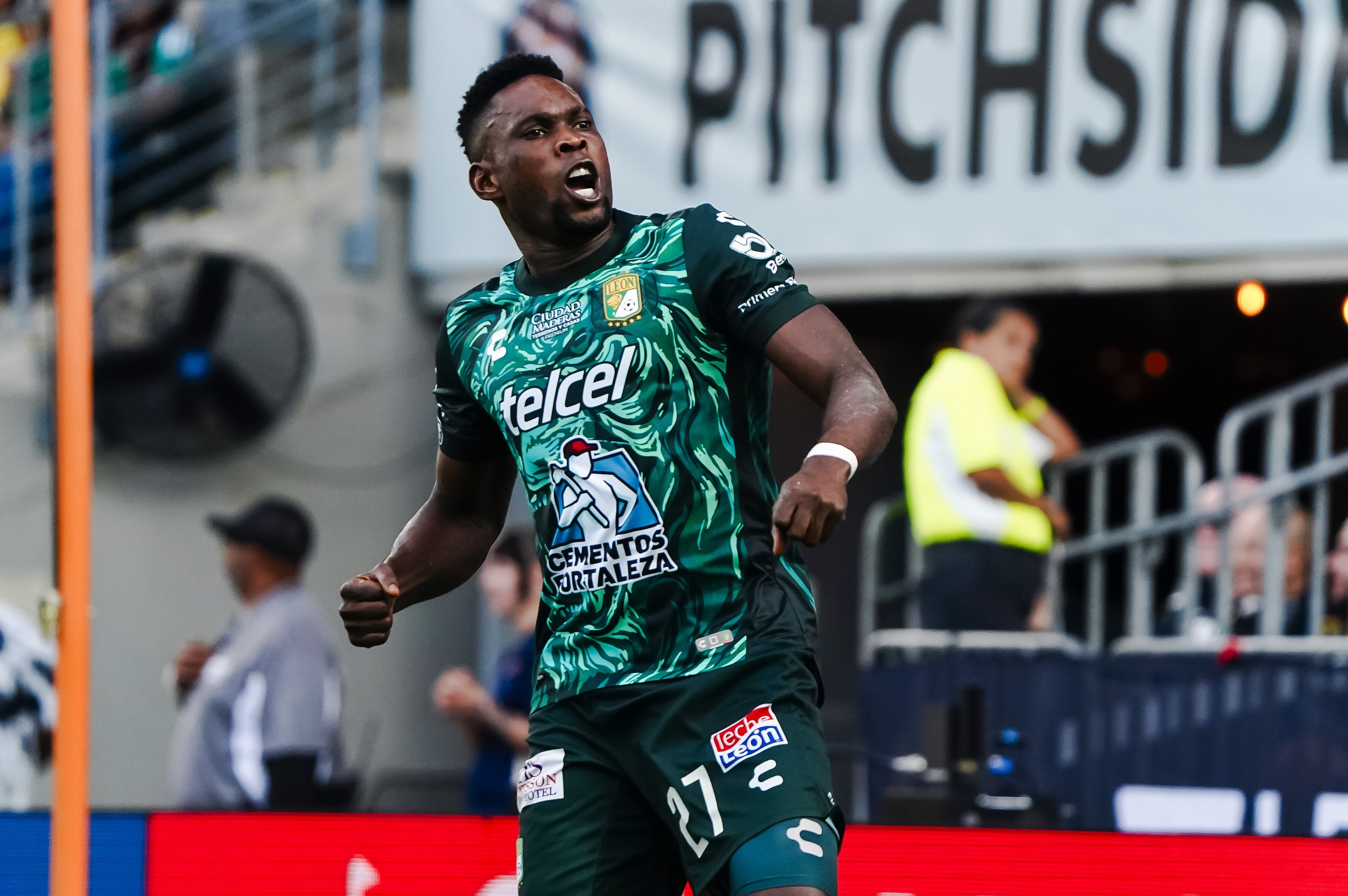 León vence al América y asegura su boleto a la Concachampions