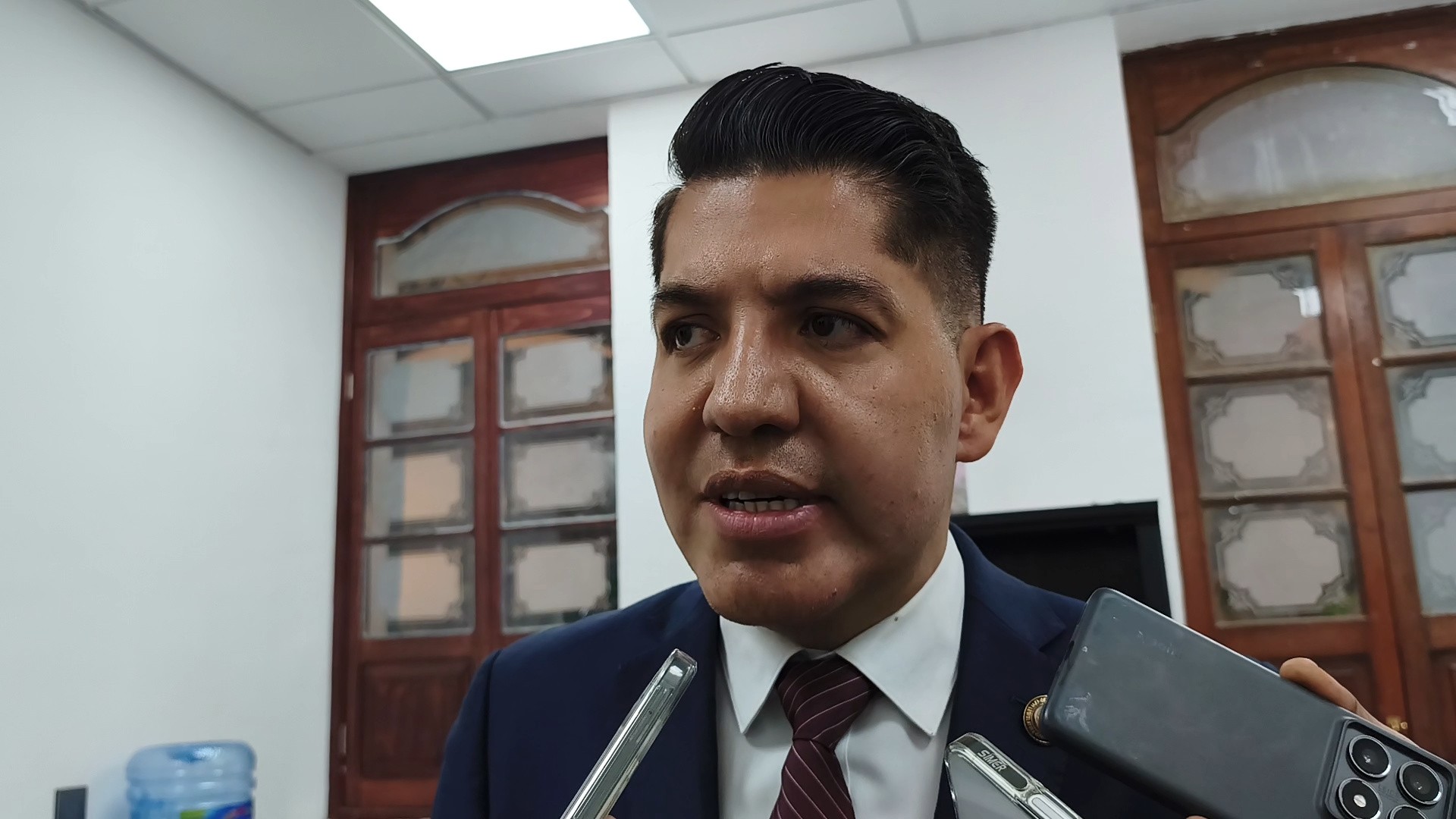 Denuncia Emmanuel Reyes a Ricardo Sheffield ante órgano interno de Morena