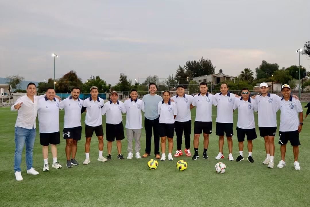 Arranca Escuela de Fútbol “Gallito” Vázquez en Apaseo el Grande