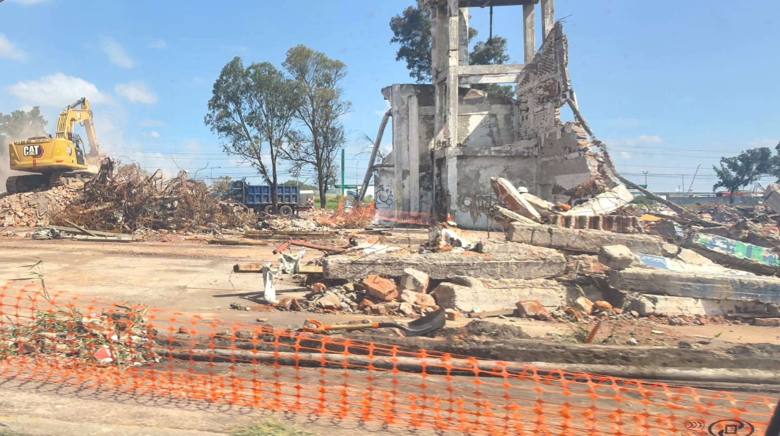 Buscan crear acceso de La Estación a Cortazar ante obras del tren de pasajeros