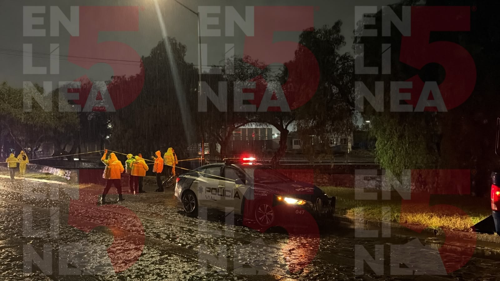 Muere ciclista tras caer al arroyo La Tinaja en la zona norte de León Muere ciclista tras caer al arroyo La Tinaja en la zona norte de León