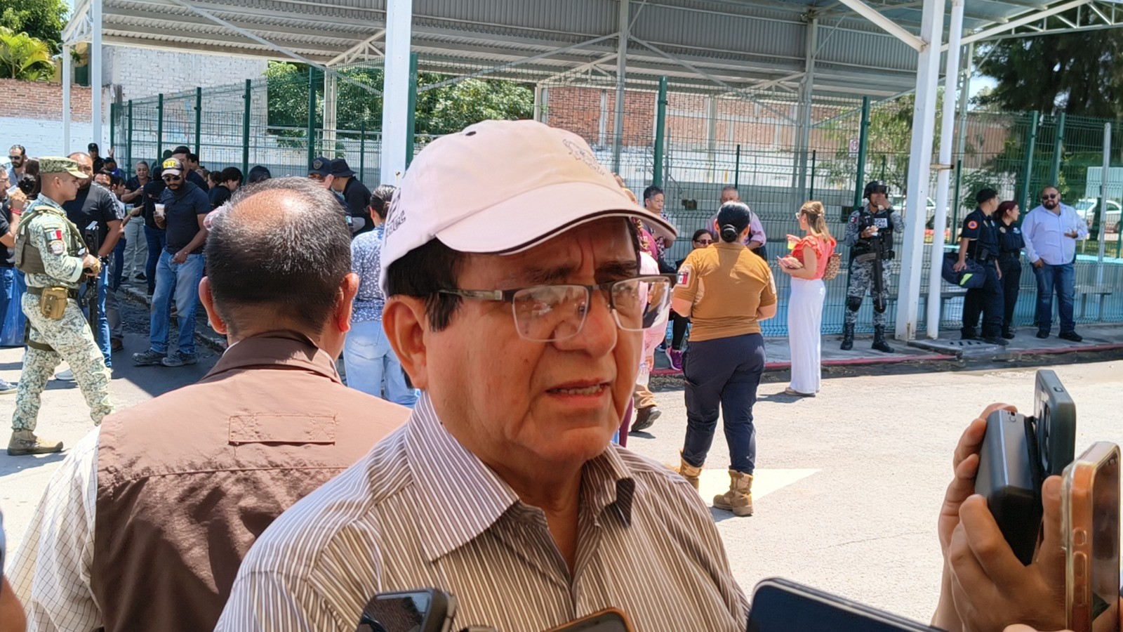 Alcalde avala cese de funcionario señalado por presunto acoso, pero esperará investigación