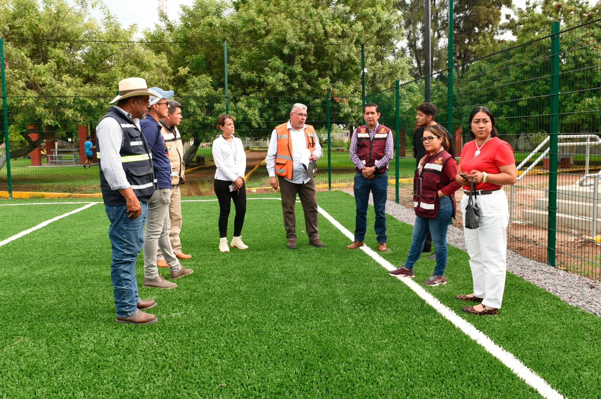 Villagrán insiste en construir polideportivo con alberca semiolímpica
