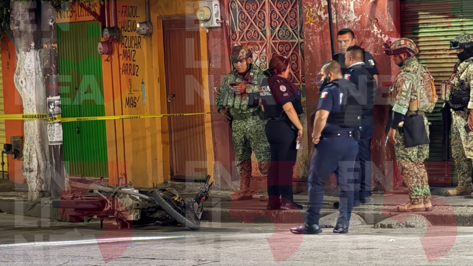 Discusión termina a balazos afuera de una funeraria en San Juan de Dios; hay dos heridos Discusión termina a balazos afuera de una funeraria en San Juan de Dios; hay dos heridos
