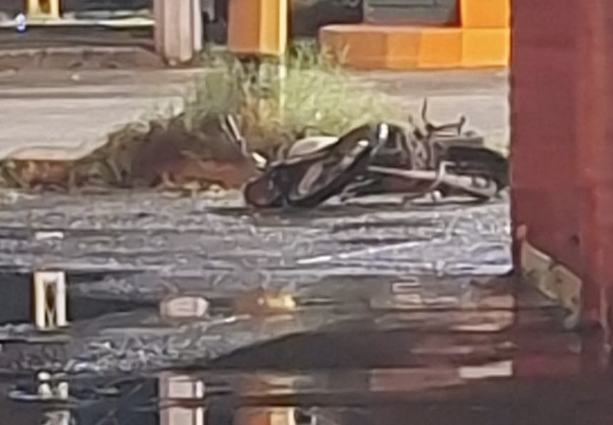Muere motociclista tras ser arrollado en puente de Constituyentes en Celaya