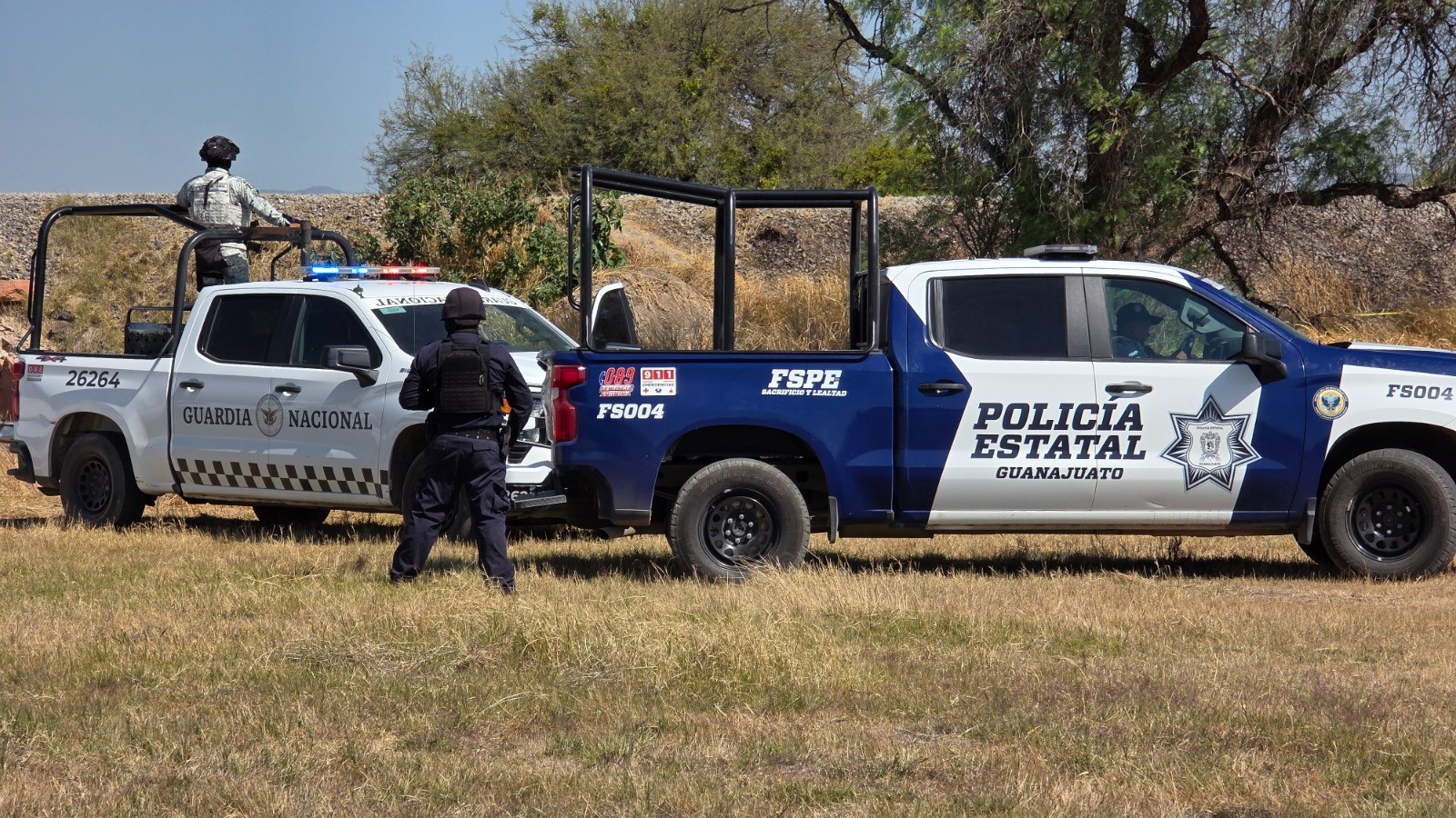 Hallan a hombre sin vida y maniatado entre milpas, en la comunidad de San Antonio Espinoza