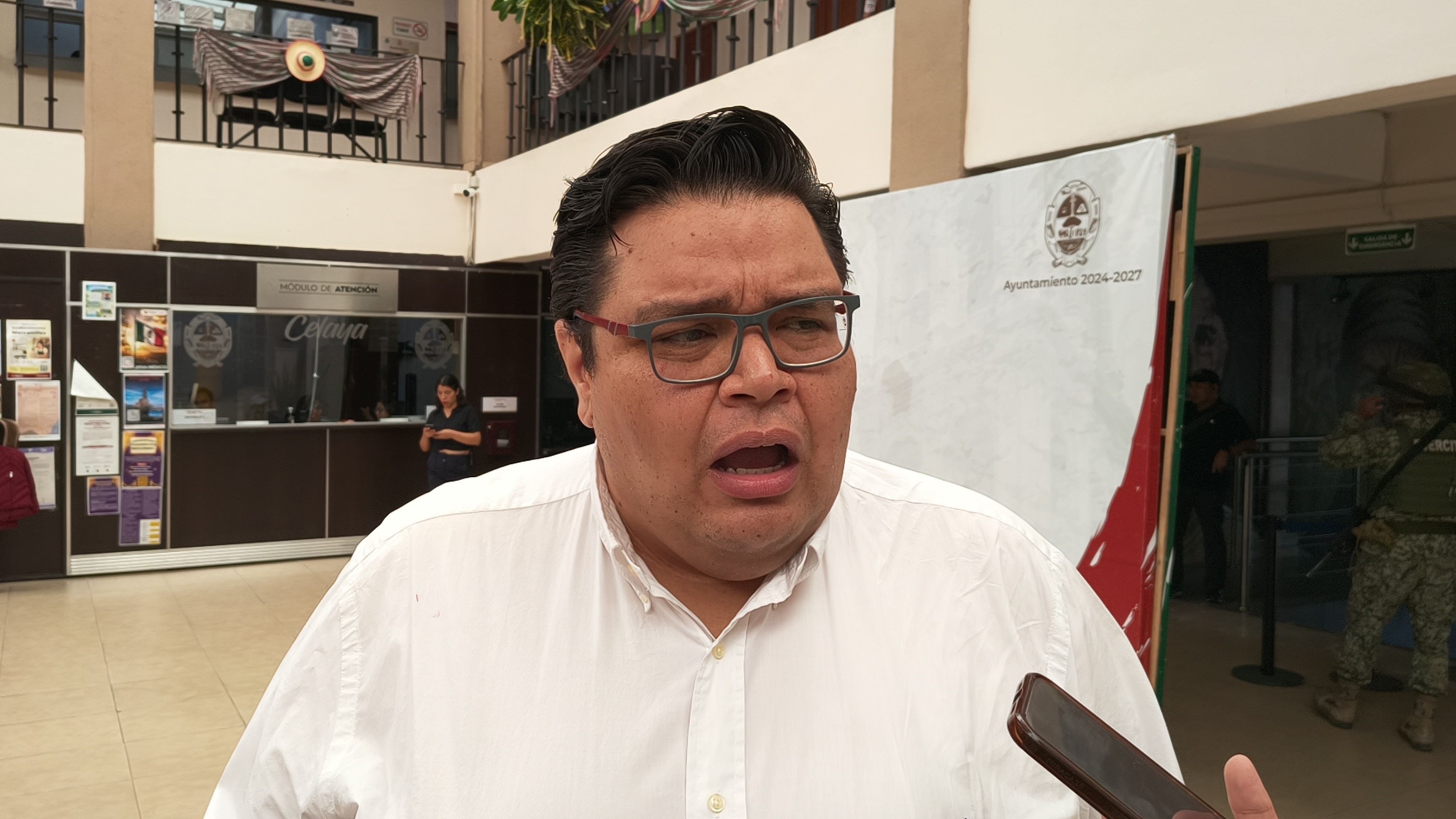 Permanece grave trabajador de SIGAA tras ser atropellado en el Bulevar López Mateos de Celaya