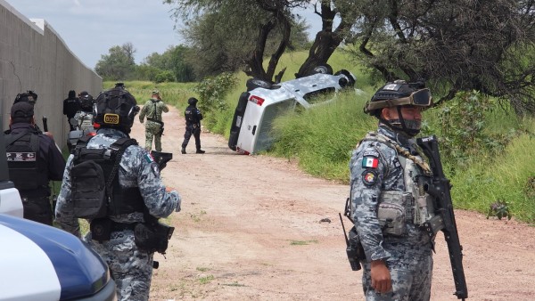 Balacera y persecución tras intento de asalto a transportista en Apaseo el Grande