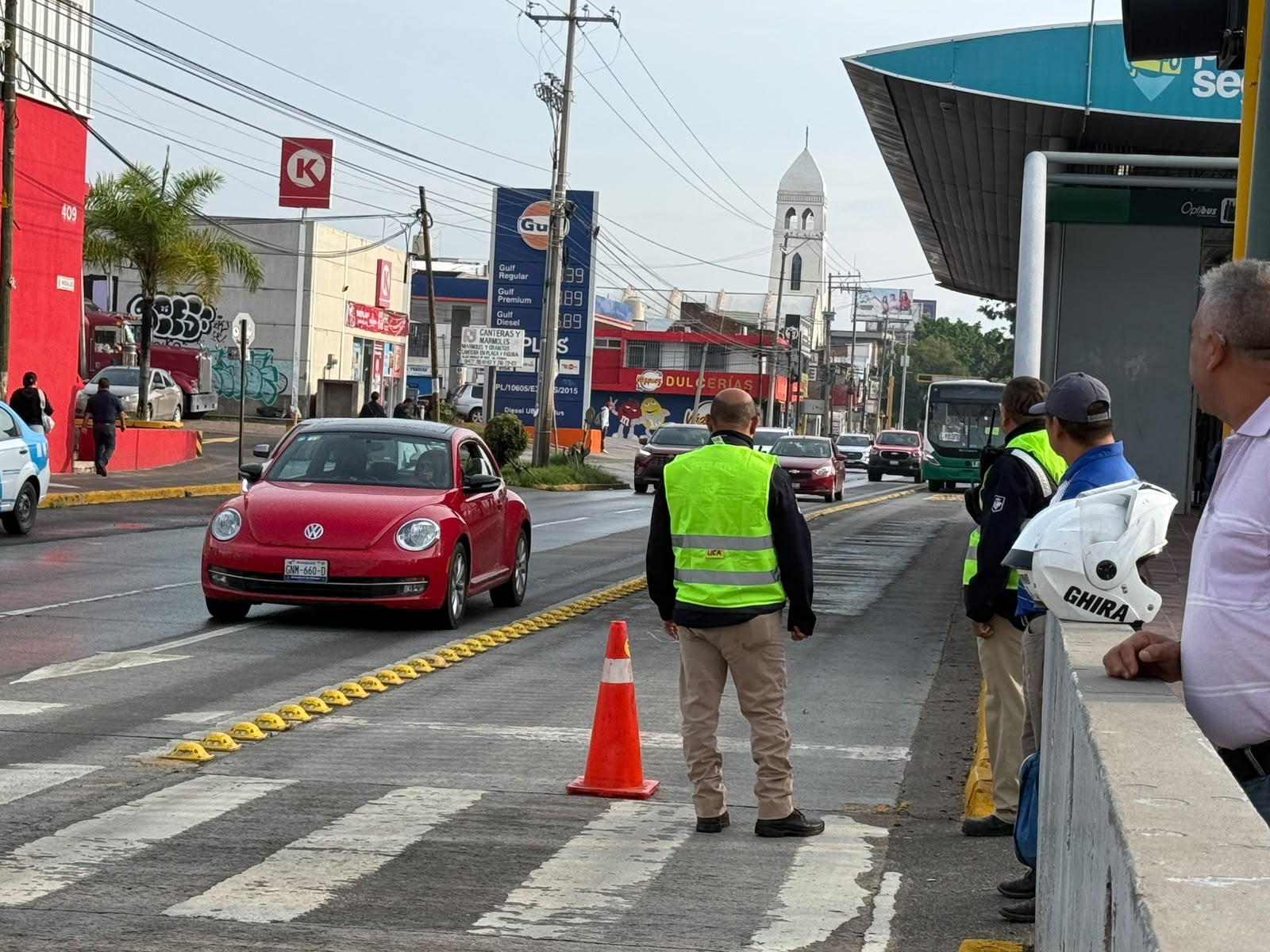¿Cuánto cuesta la multa por invadir el carril de la 'Oruga' en León? ¿Cuánto cuesta la multa por invadir el carril de la 'Oruga' en León?