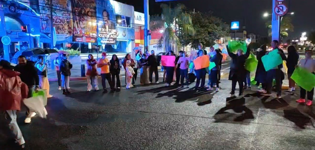 Protestan trabajadores del IMSS en Celaya; exigen mejores salarios y abasto de insumos