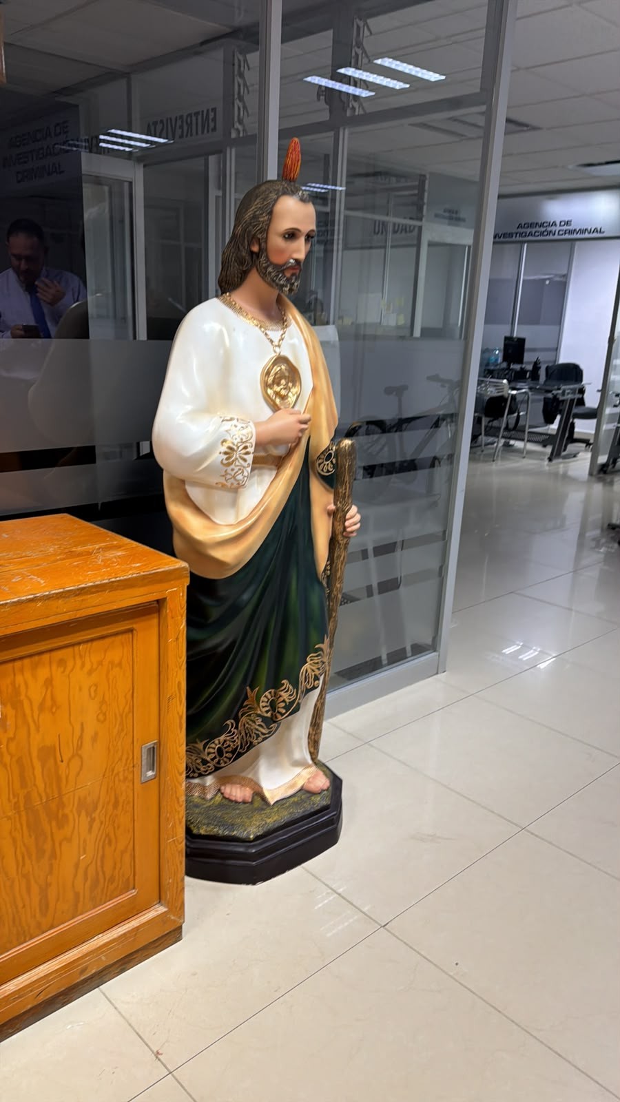 Caen ladrones de la imagen de San Judas Tadeo en León; también robaron otra tienda Caen ladrones de la imagen de San Judas Tadeo en León; también robaron otra tienda