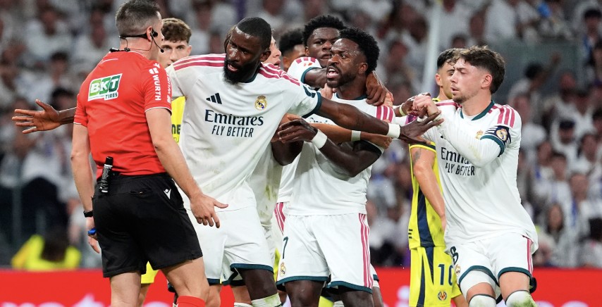 Golpe al Real Madrid: Vinícius queda fuera del Clásico, 4 juegos de suspensión