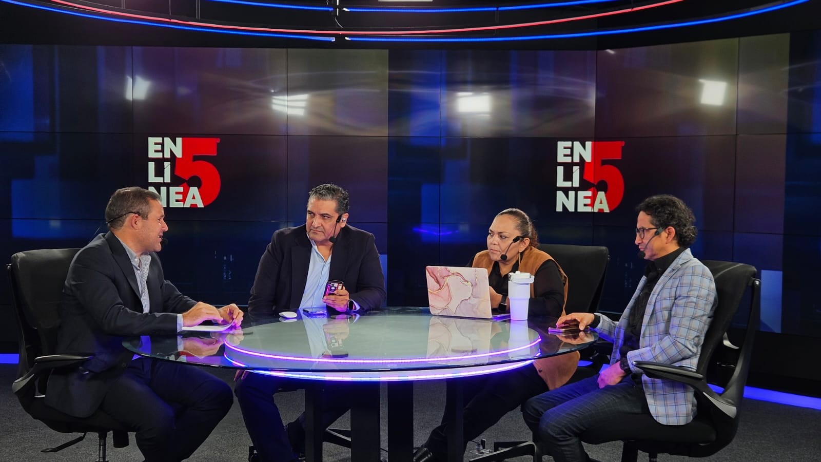 Mauricio Battaglia reconoce acercamientos con partidos políticos, pero elige presidir el CCE de León