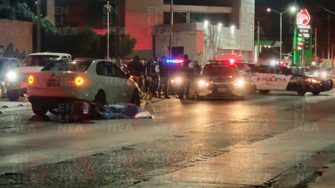 Muere motociclista tras ser arrollado por camión de gas en León