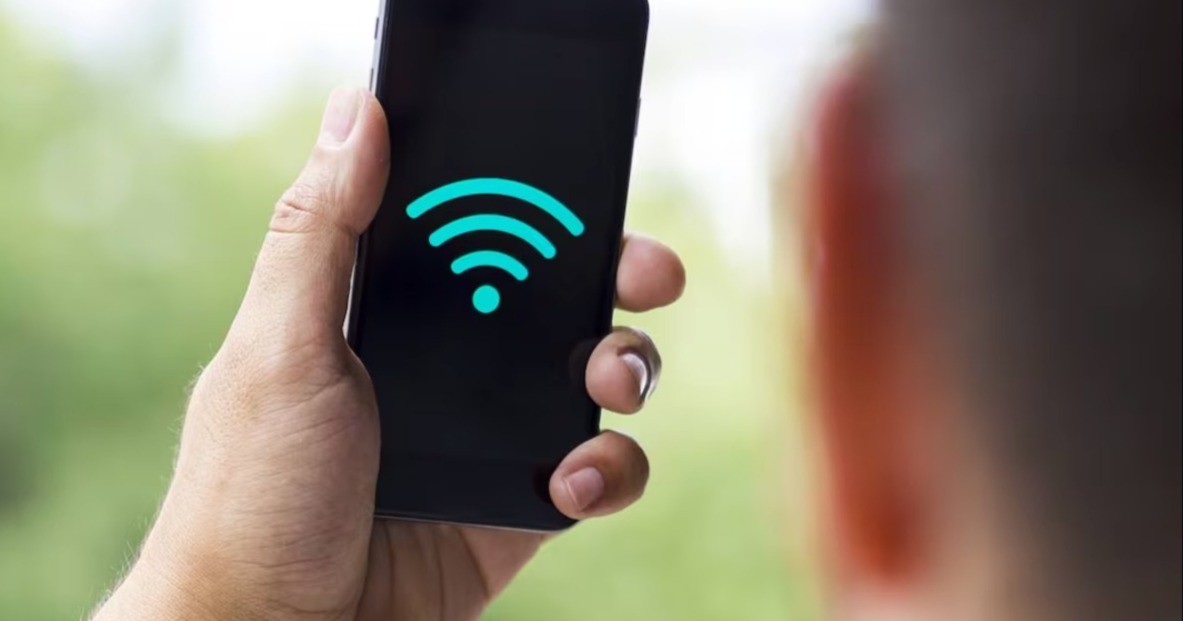 Buscan llevar internet gratuito a más colonias de León con nuevos puntos de conexión
