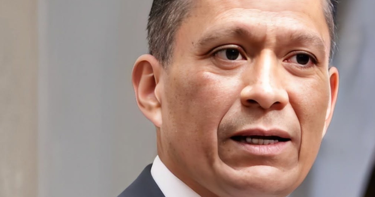 Agripino se registra por Morena y sorprende a PRI y PAN en Guanajuato