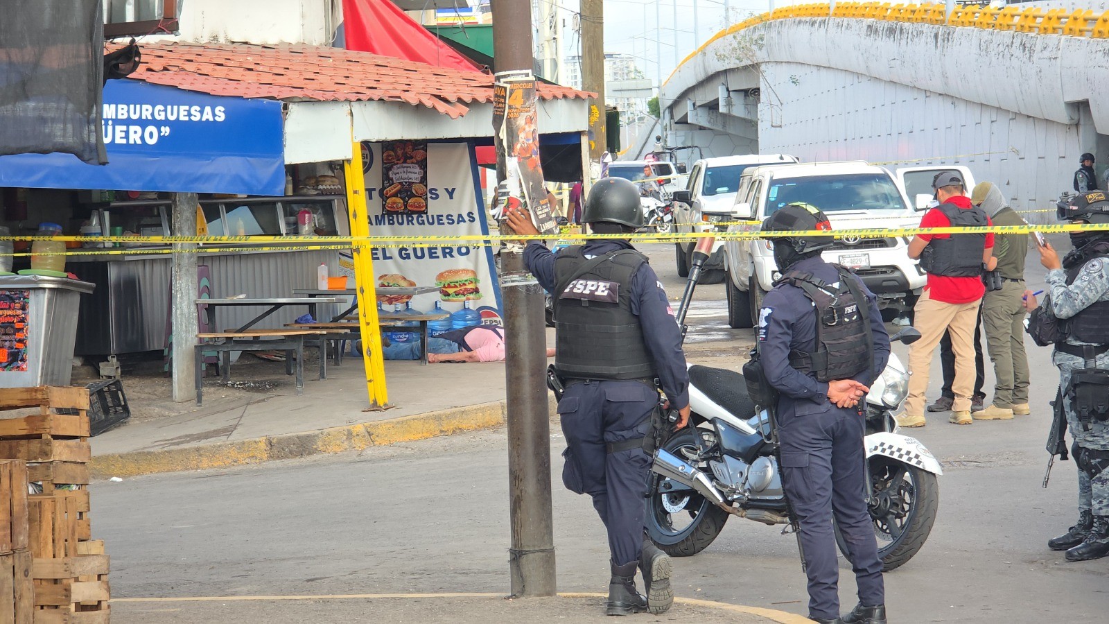 Asesinan a balazos a comerciante en la Central de Abastos de Celaya