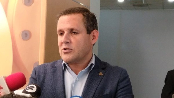 Mauricio Battaglia pide nuevo financiamiento para obras viales tras cancelarse puente en León