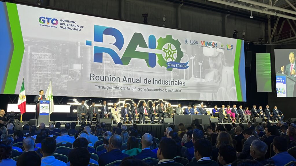 Los industriales somos parte de la solución de los problemas de México: Concamin