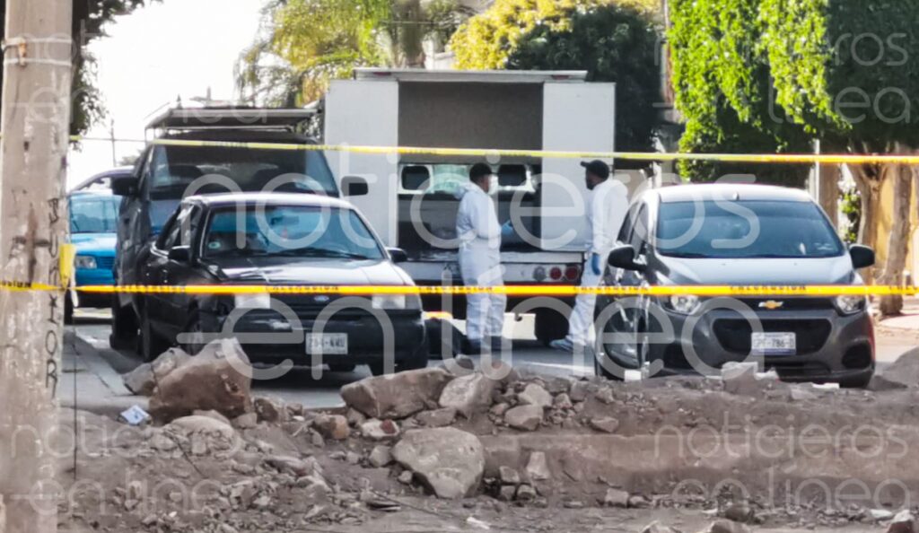 Abandonan cadáver encobijado en la colonia San Marcos