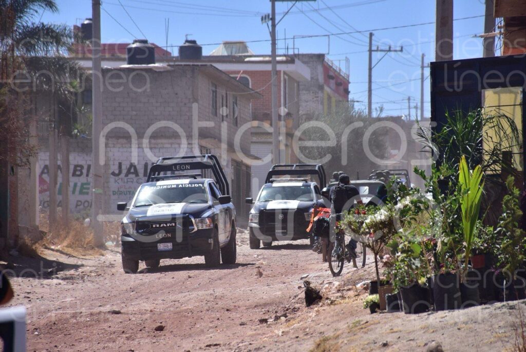 Colectivos de búsqueda hallan huesos humanos en Barranca de Venaderos