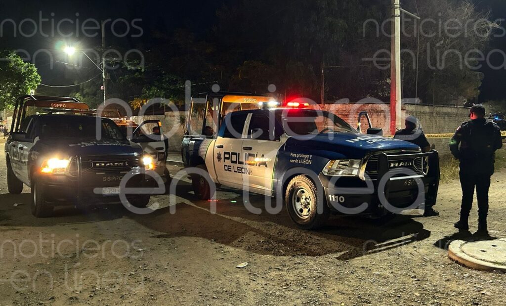 Hallan dos cuerpos embolsados en la colonia Ángeles y Medina