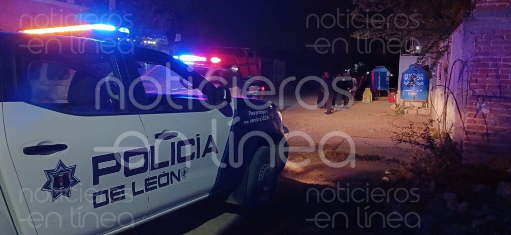 Secuestran a mujer en León; tras golpiza y ataque a balazos logra escapar
