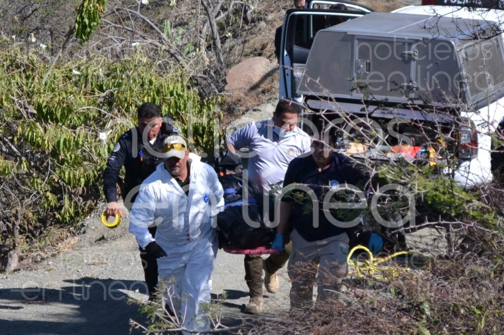 Hallan cadáver de un hombre entre la hierba en la comunidad Llano Grande