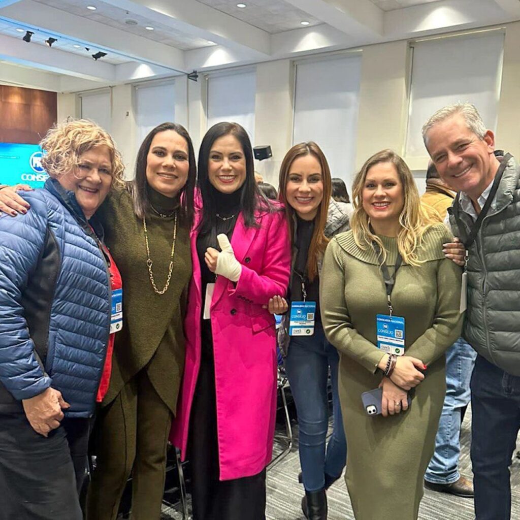 Ale Gutiérrez se registra como precandidata única a la presidencia de León