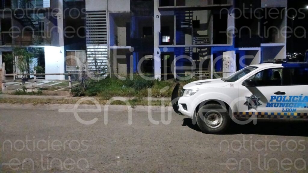 Hallan cuerpo dentro de un costal en un departamento de Brisas del Campestre