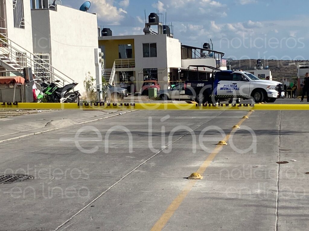 Balean a un hombre y un menor de edad en la colonia Torres Doradas