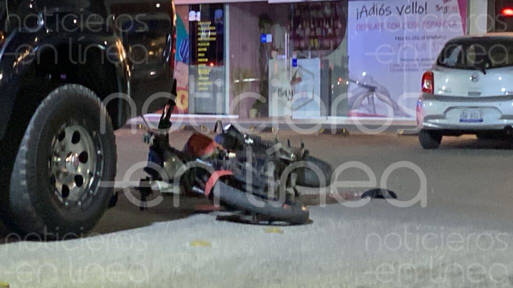 Atacan a balazos a joven motociclista en la Plaza Mandarinas, León