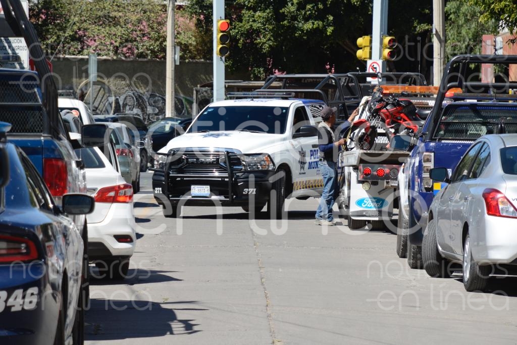 Detienen a tres hombres en un taller en Jardines del Valle
