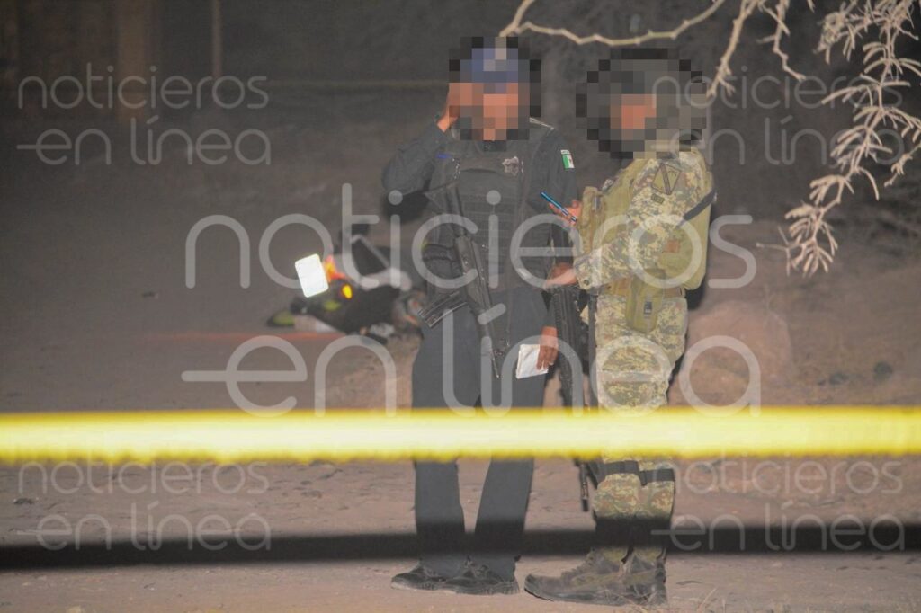 Atacan a balazos a una pareja en motocicleta en Los Naranjos