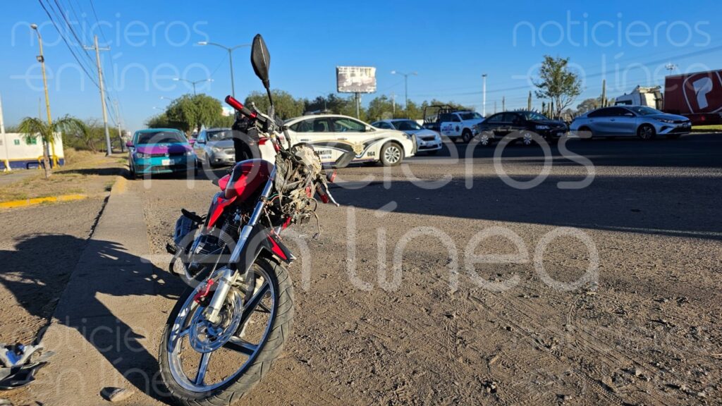 Carambola en bulevar Aeropuerto deja un motociclista herido