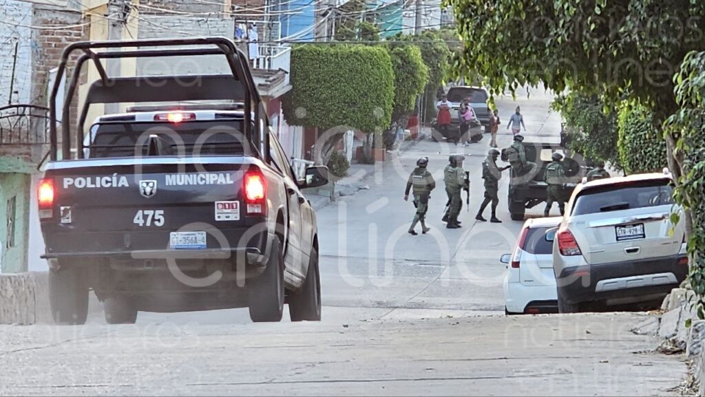 Hallan dos cuerpos encobijados en Lomas de Vista Hermosa